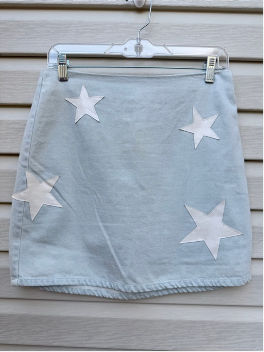Le Lis Star Patch Denim Mini Skirt NWT Small Y2K Festival Blue - Picture 2 of 8